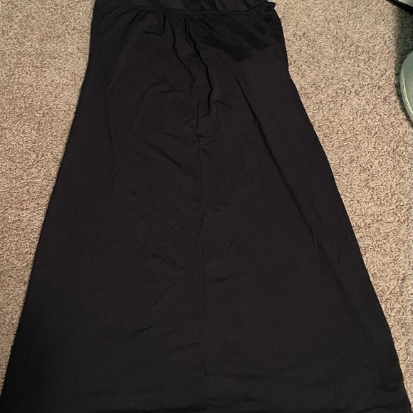 🛑Maxi Dress Halter Style and Backless🛑 - Picture 5 of 8